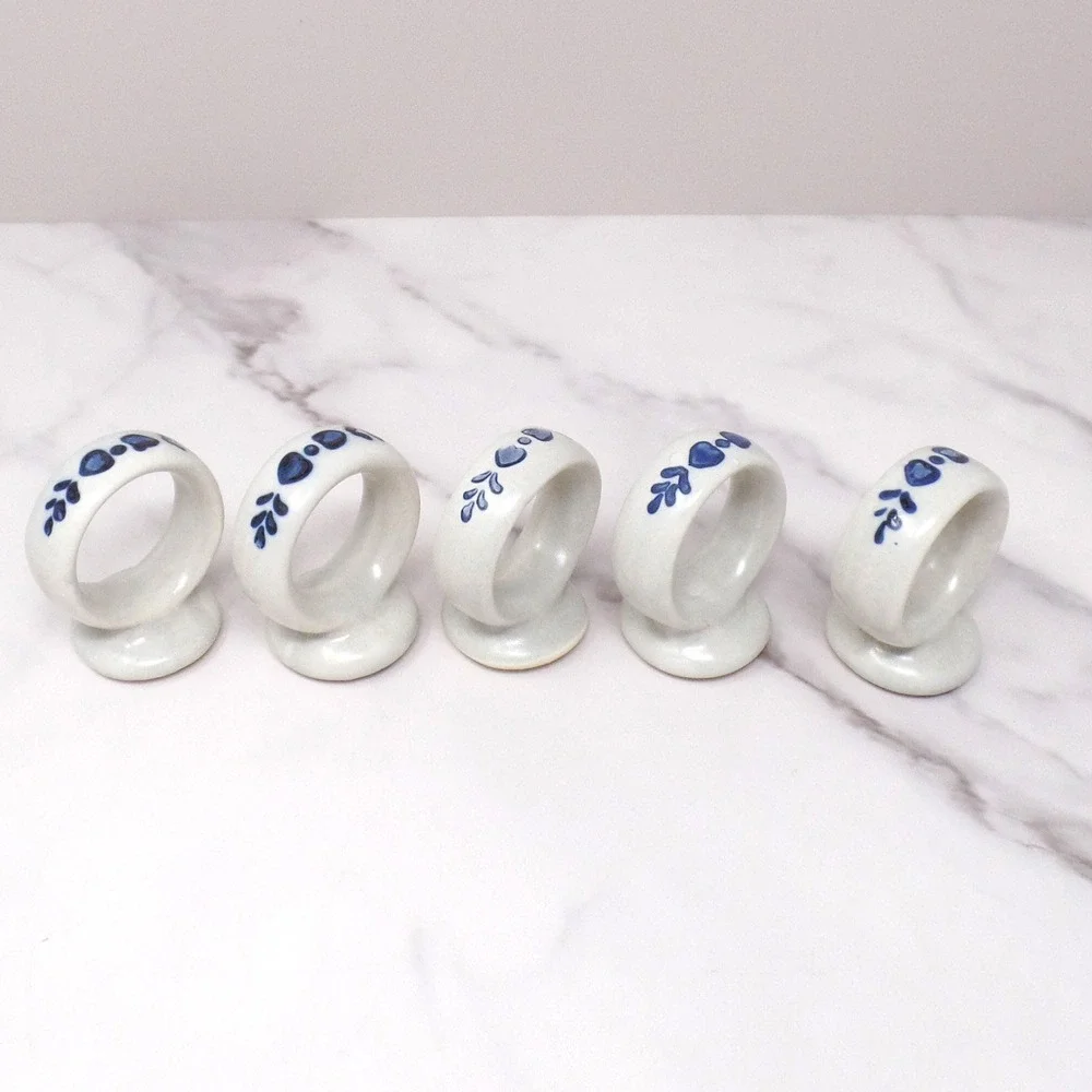 Vintage Ceramic Pfaltzgraff Yorktowne Napkin Rings, set of 5  (1980s-90s)